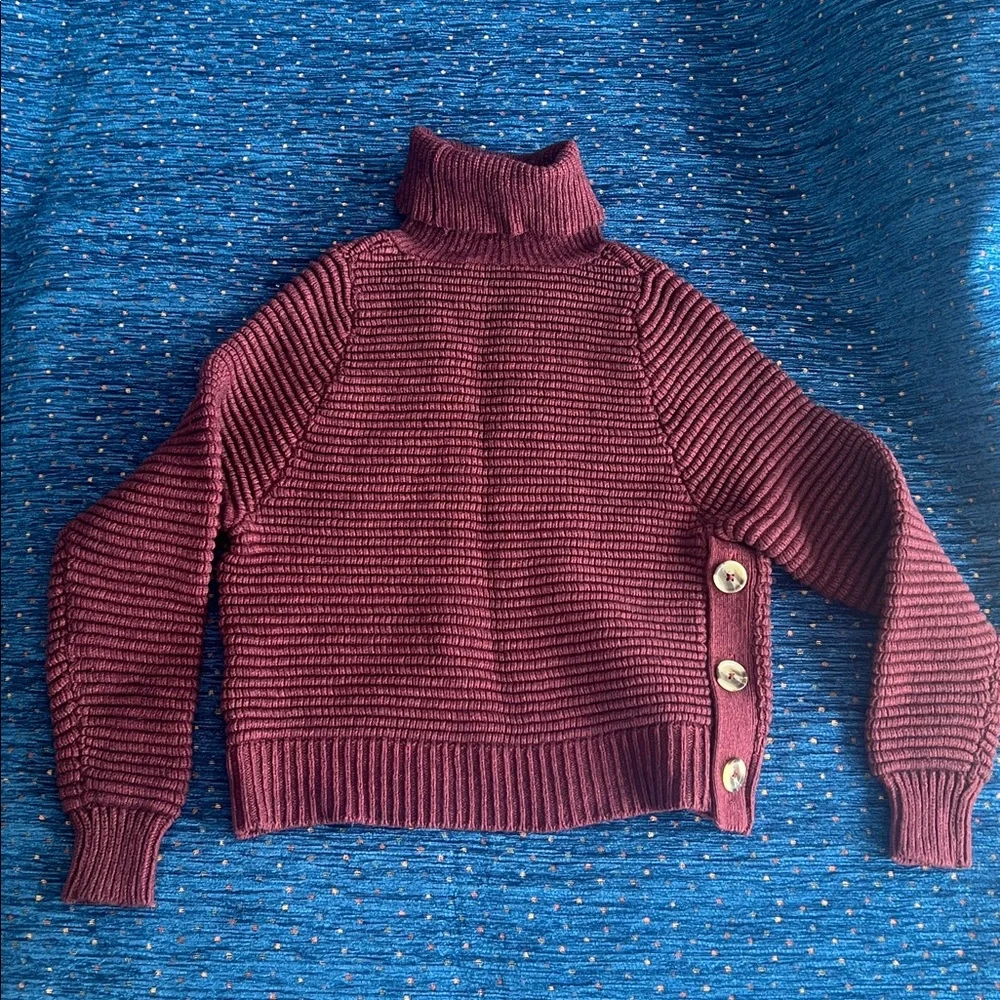 Madewell Ribbed Turtleneck Sweater - XS - Burgundy with 3 side buttons - Picture 4 of 10